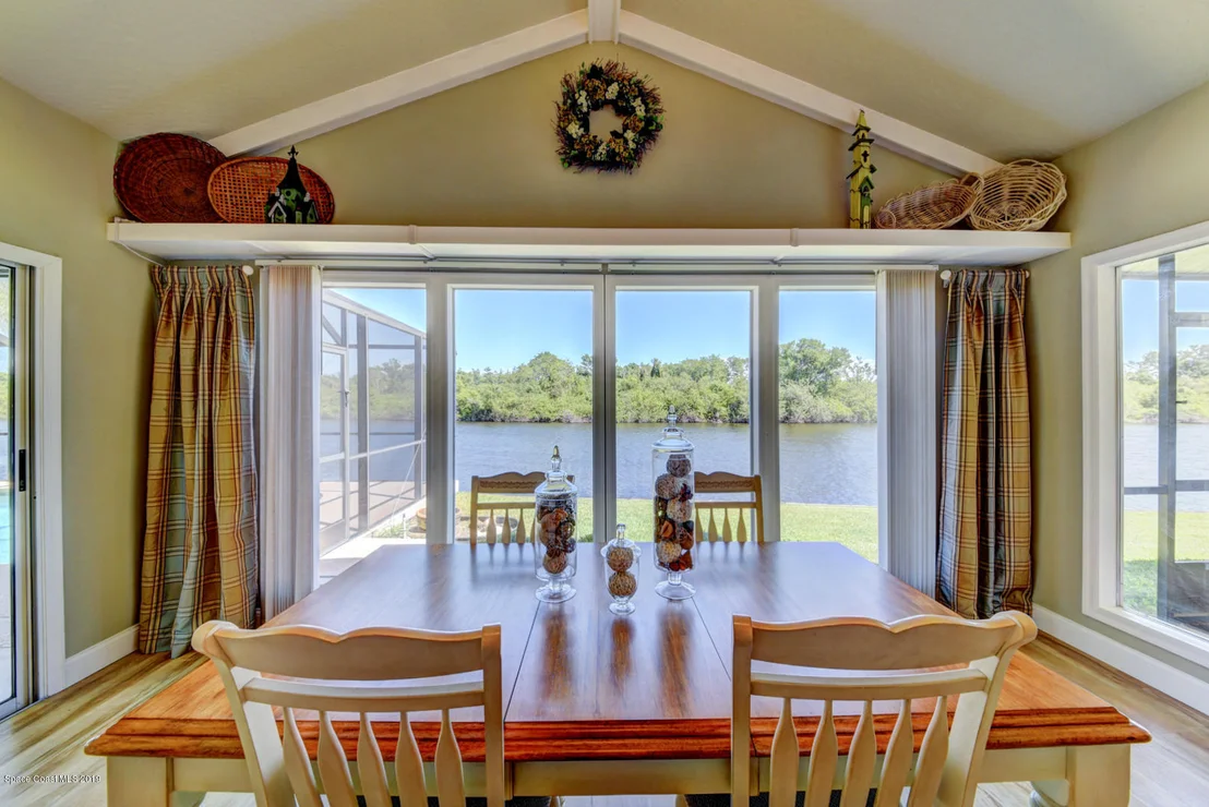 Photo of 521 Spring Lake Drive