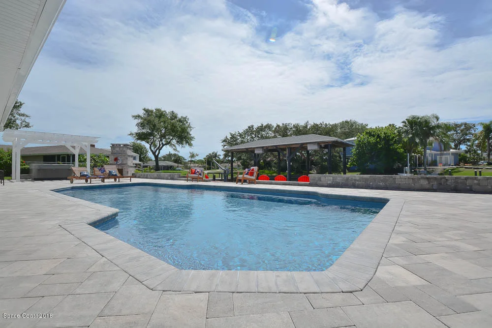 Photo of 1866 River Shore Drive