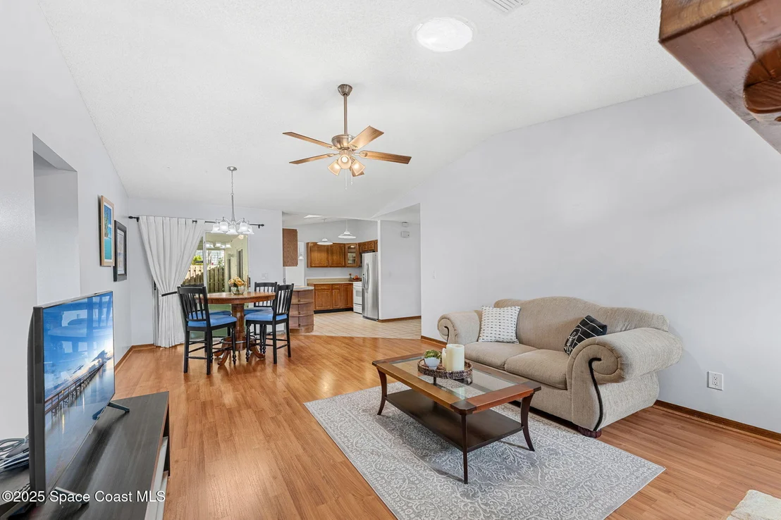 Photo of 396 Dolphin Street