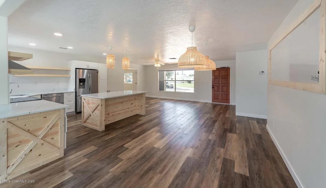 Photo of 1806 Buick Avenue
