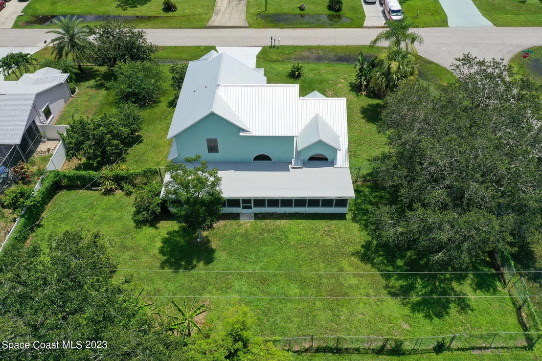 Photo of 817 Seven Gables Circle SE
