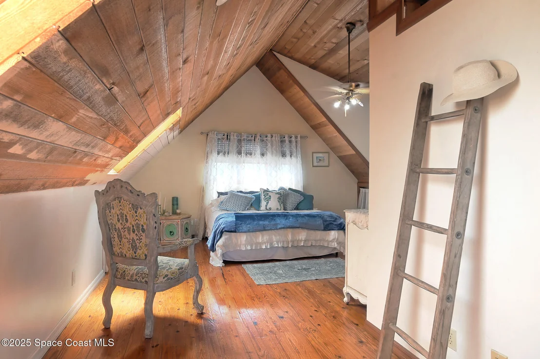 Photo of 5875 Riverside Drive