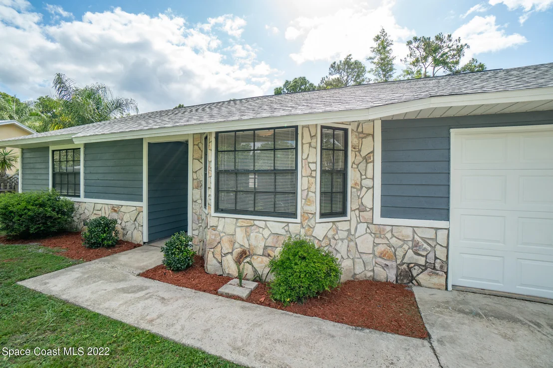 Photo of 6155 Corning Road