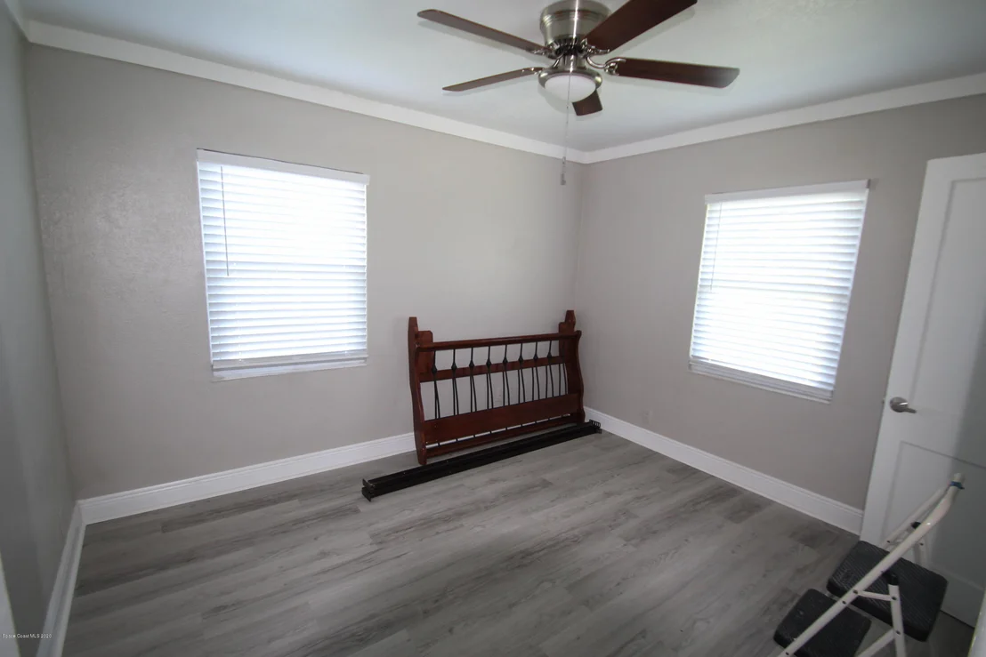Photo of 305 Vesta Circle