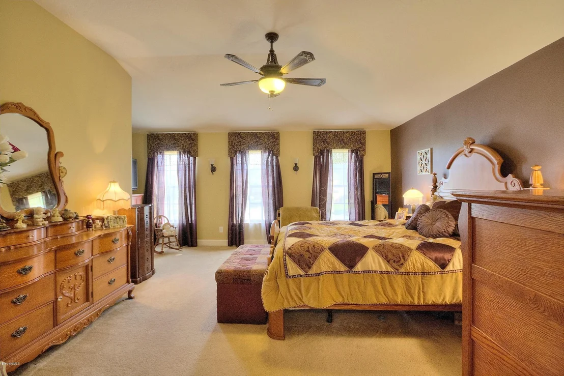 Photo of 901 Whetstone Place