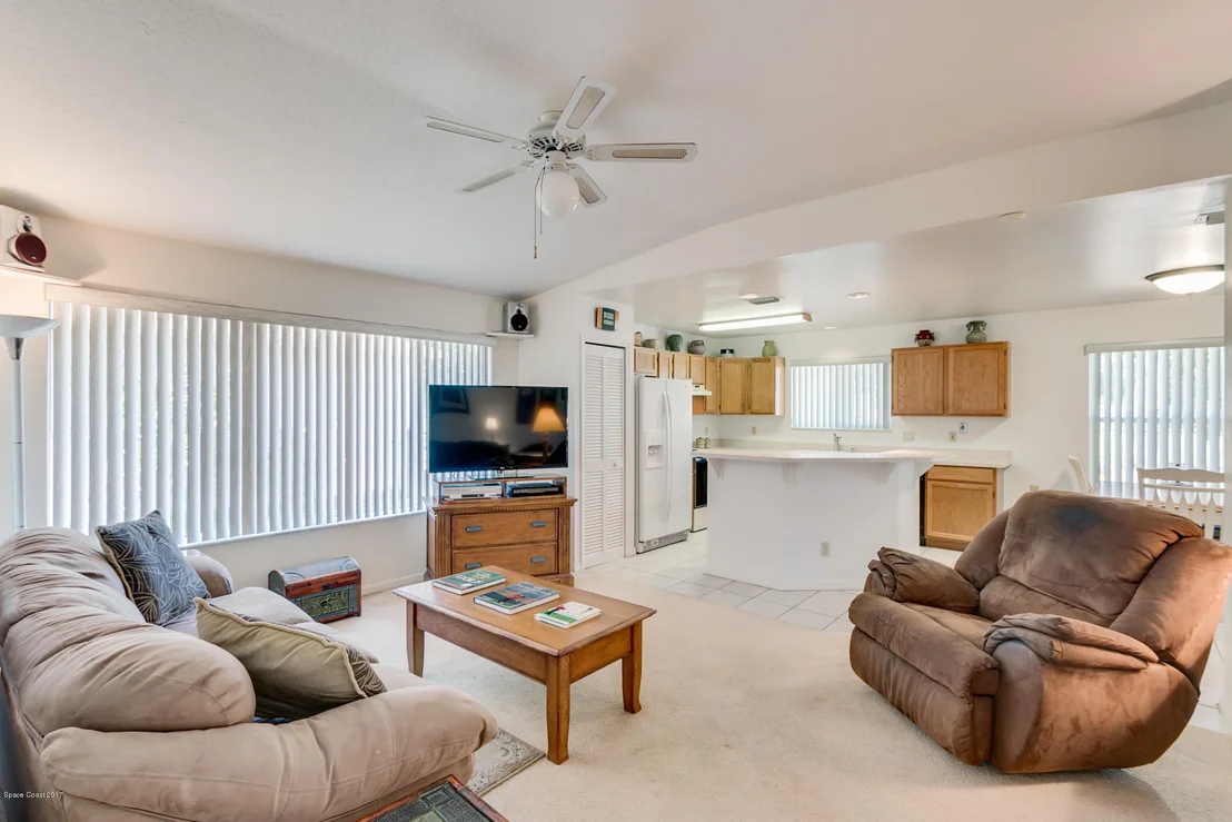 Photo of 1415 California Drive