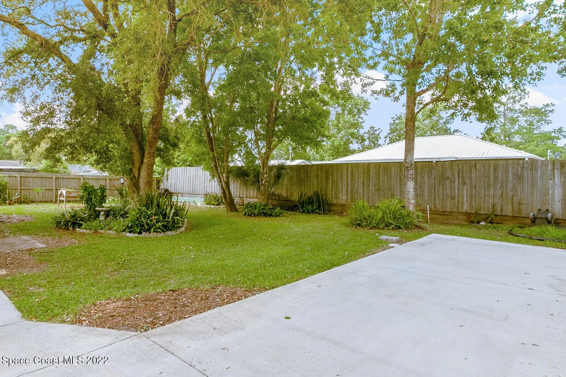 Photo of 5970 Cannon Avenue