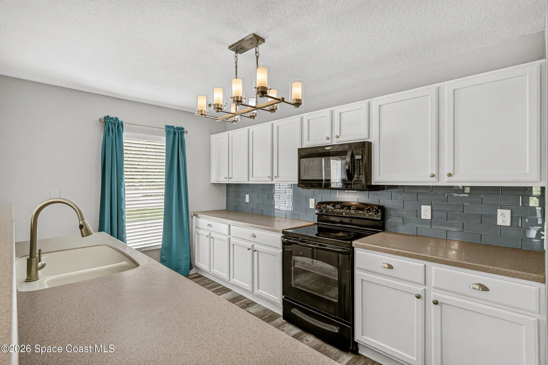 Photo of 3114 Burdock Avenue
