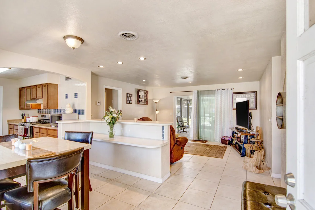 Photo of 995 Miracle Way