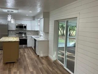 Photo of 925 Temple Drive