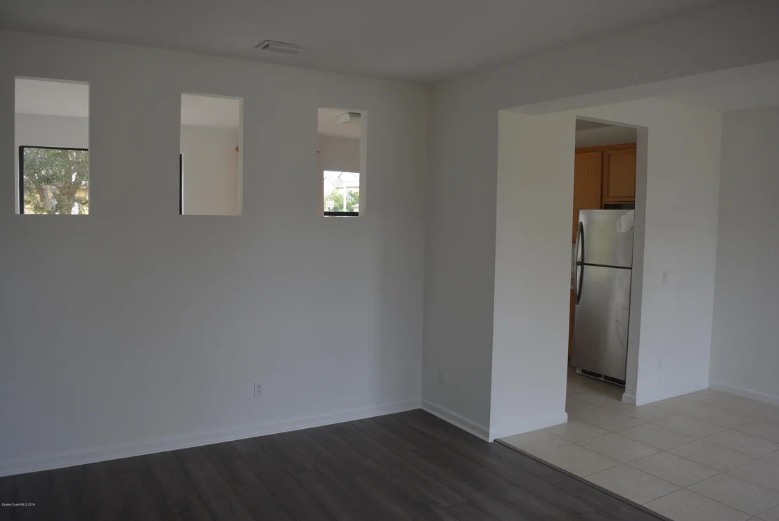 Photo of 1241 Bolle Circle
