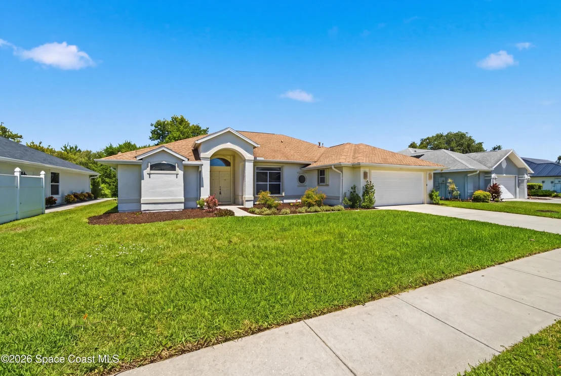 Photo of 1051 Fieldstone Drive