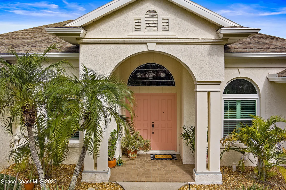 Photo of 482 Sanderling Drive