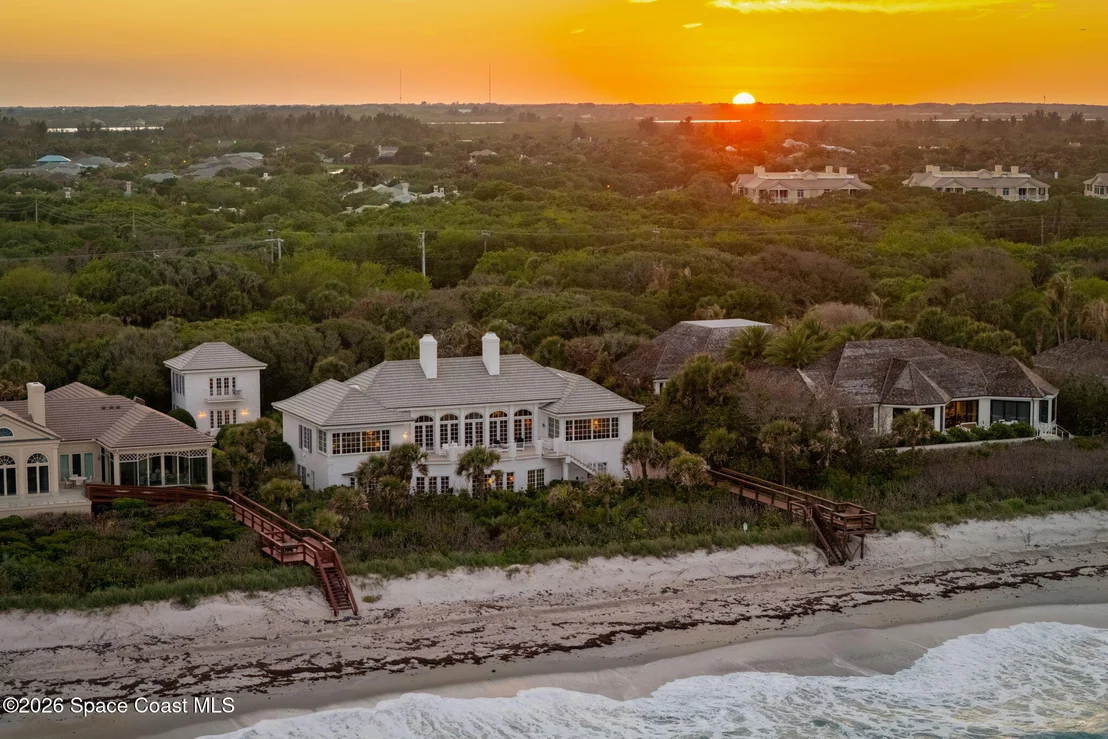 Photo of 680 Ocean Road