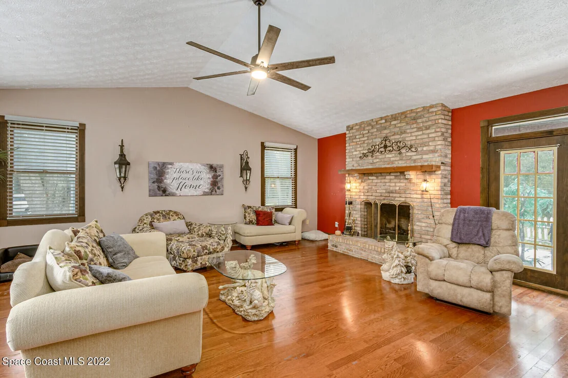 Photo of 2179 Turpentine Road