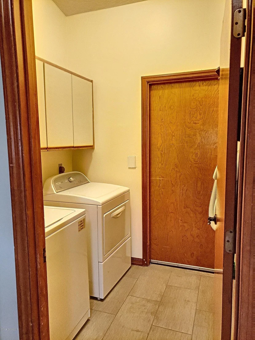 Photo of 1699 Palm Ridge Road