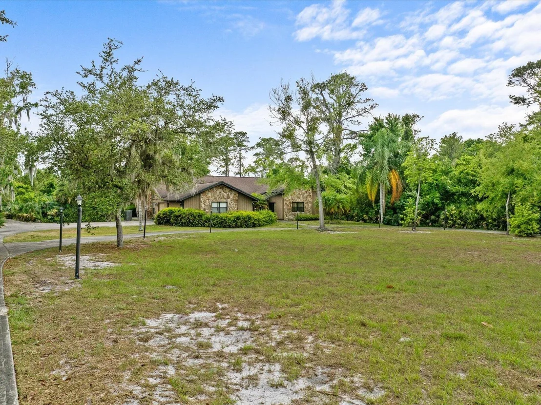 Photo of 1209 Sand Pine Circle