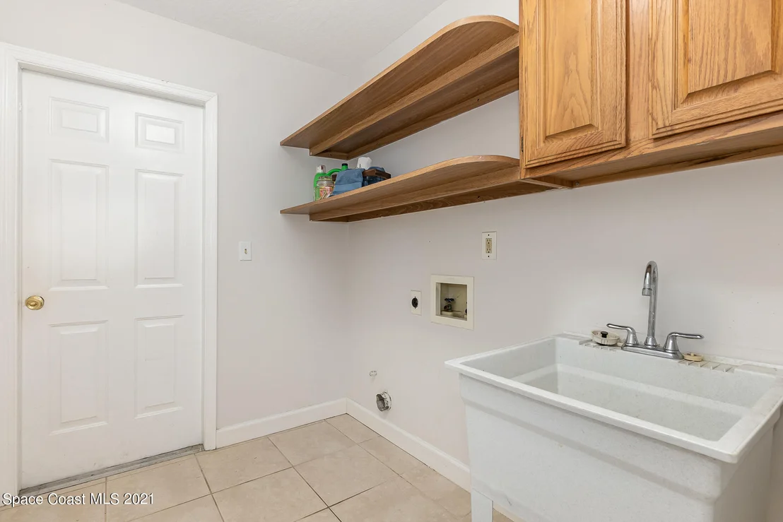 Photo of 4370 Canard Road