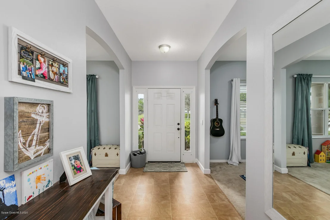 Photo of 1037 Morgan Circle NE