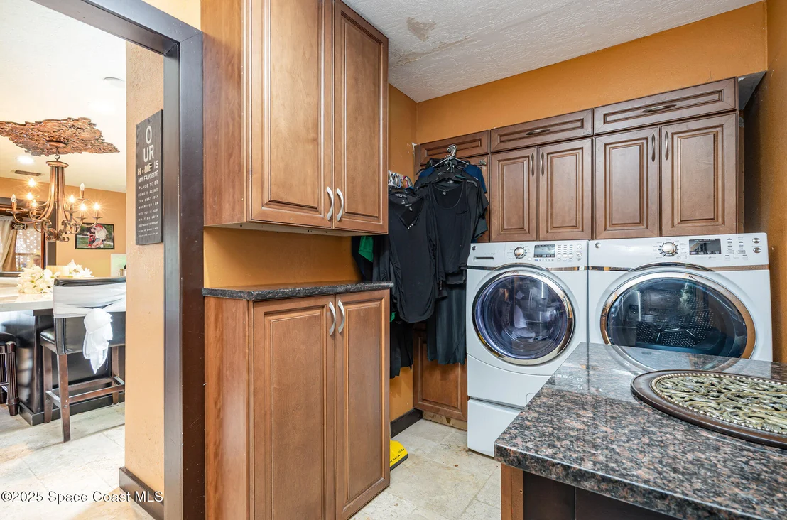Photo of 562 Lake Ashley Circle
