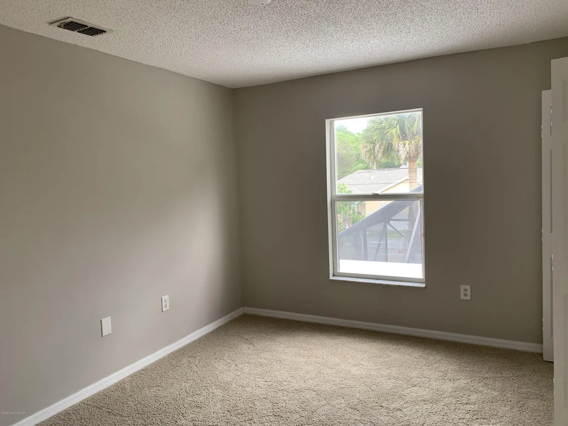Photo of 575 Balcom SE