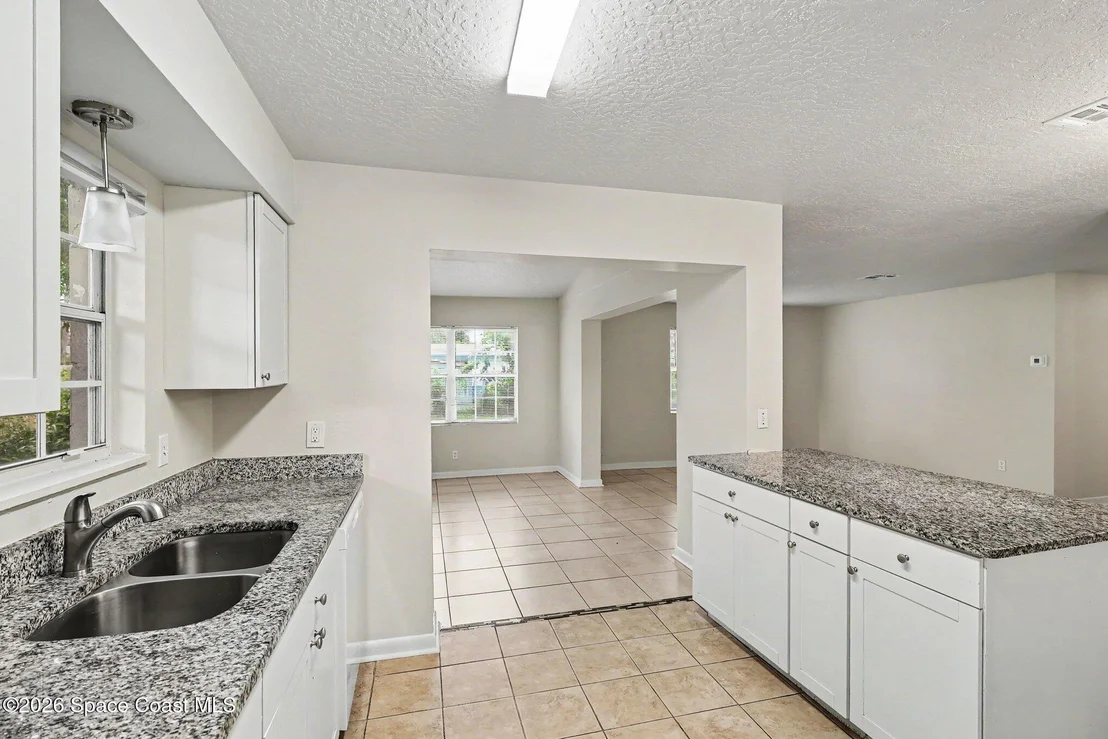 Photo of 1077 Judith Terrace