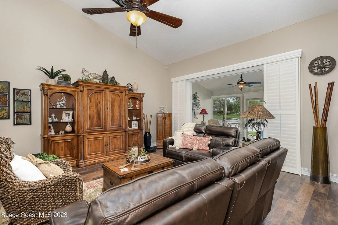 Photo of 7664 Candlewick Drive