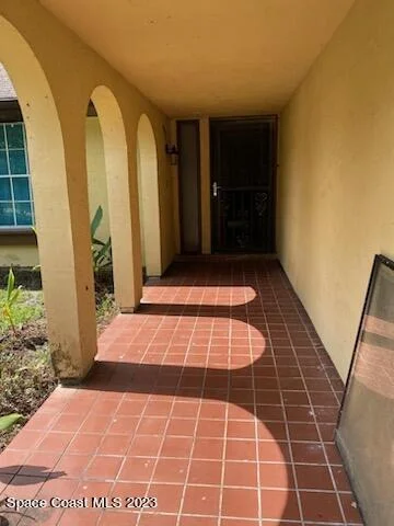 Photo of 927 Mariposa Drive NE