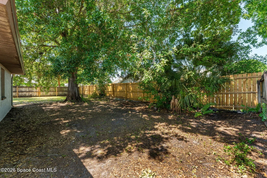 Photo of 950 Whisperpine Drive
