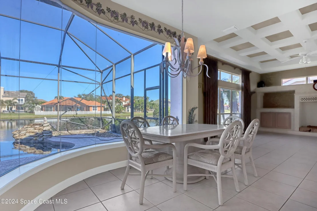 Photo of 402 Flanders Drive