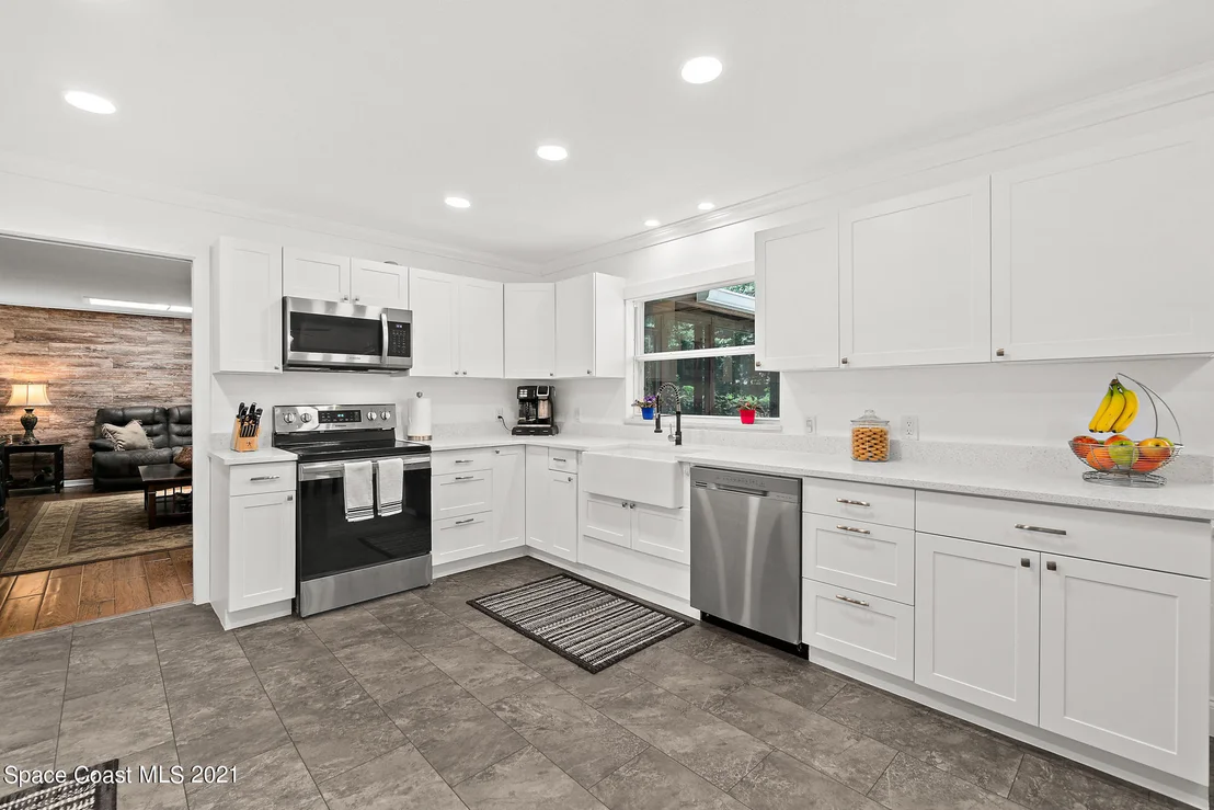 Photo of 1180 Ashlyn Drive
