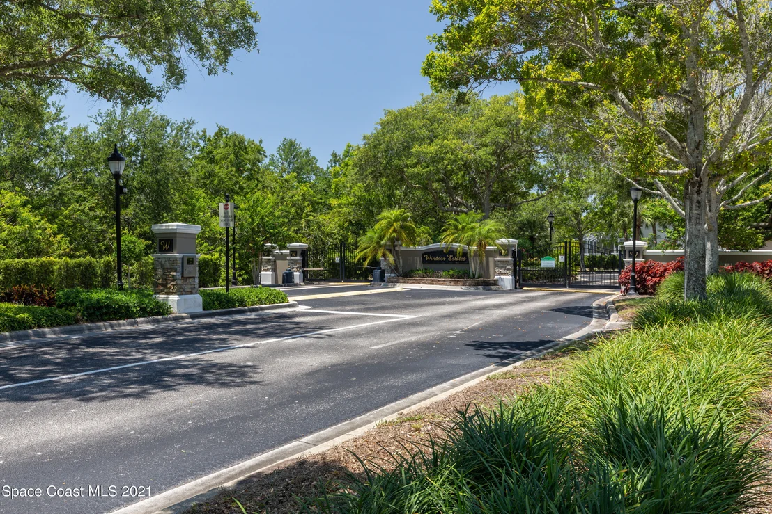 Photo of 6006 Newbury Circle
