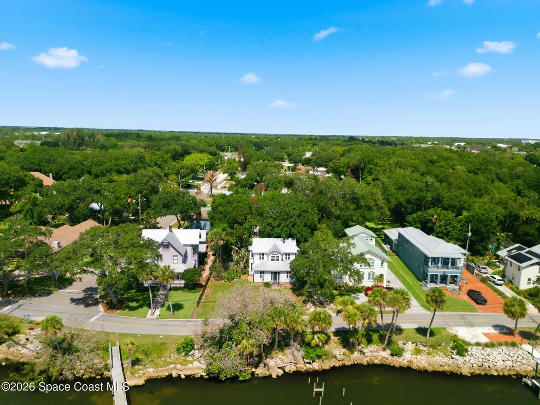 Photo of 1359 Rockledge Drive
