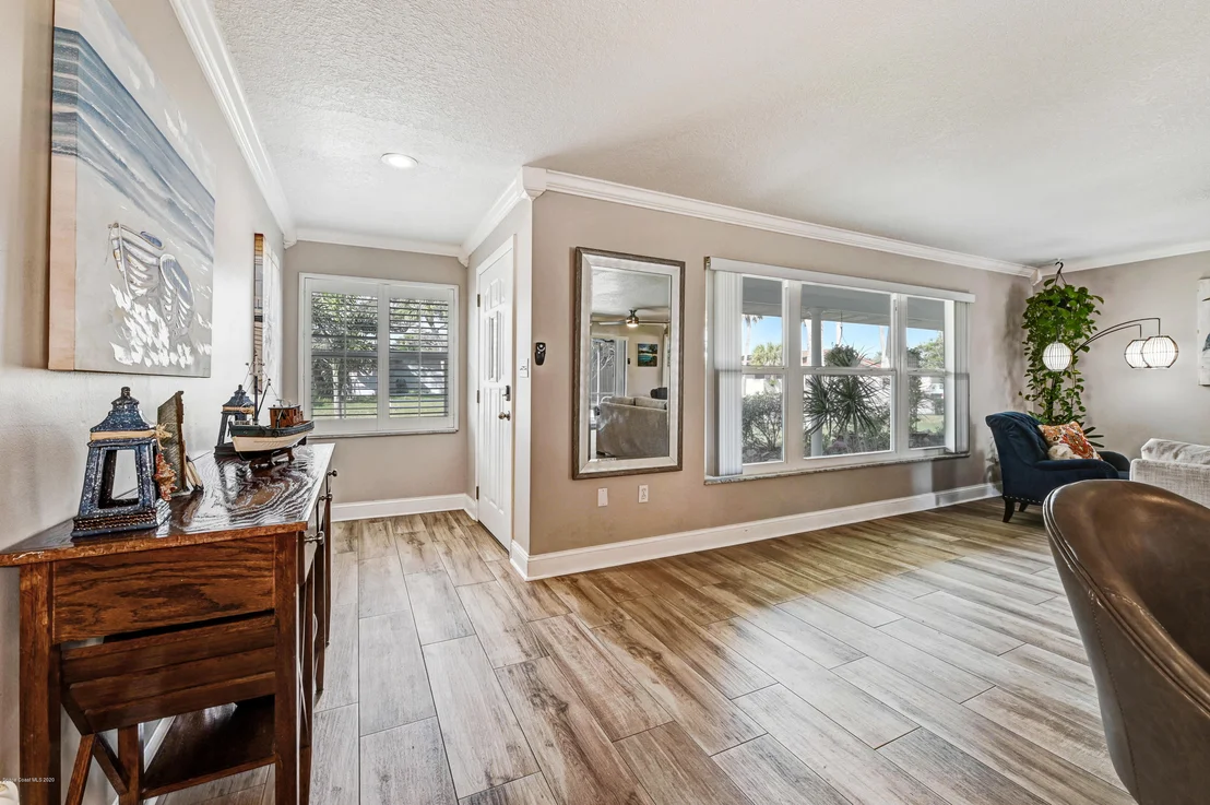 Photo of 205 Rose Drive