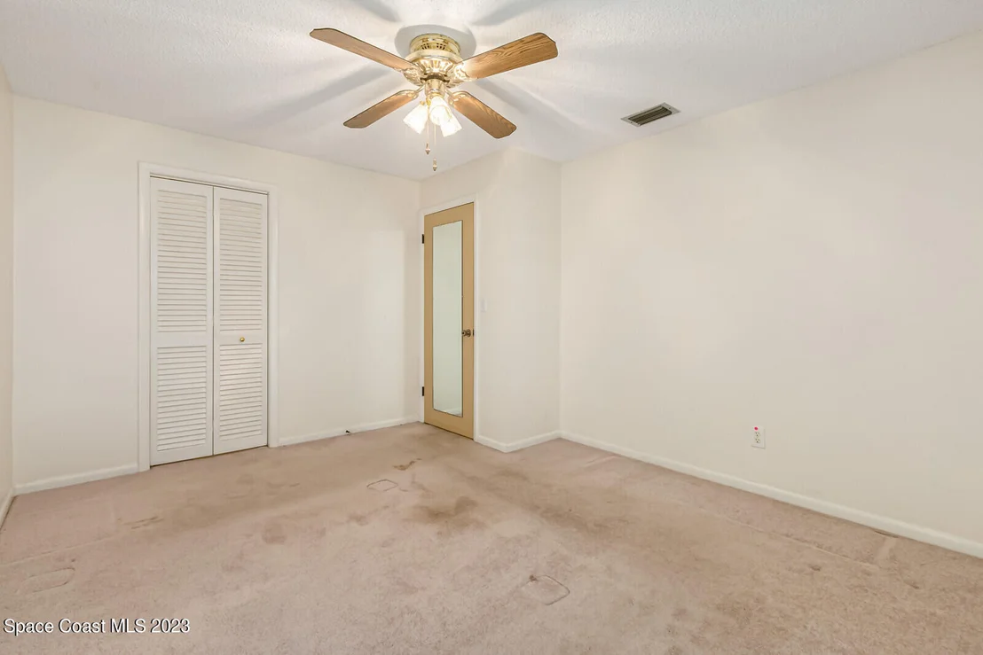 Photo of 536 Solitaire Palm Drive