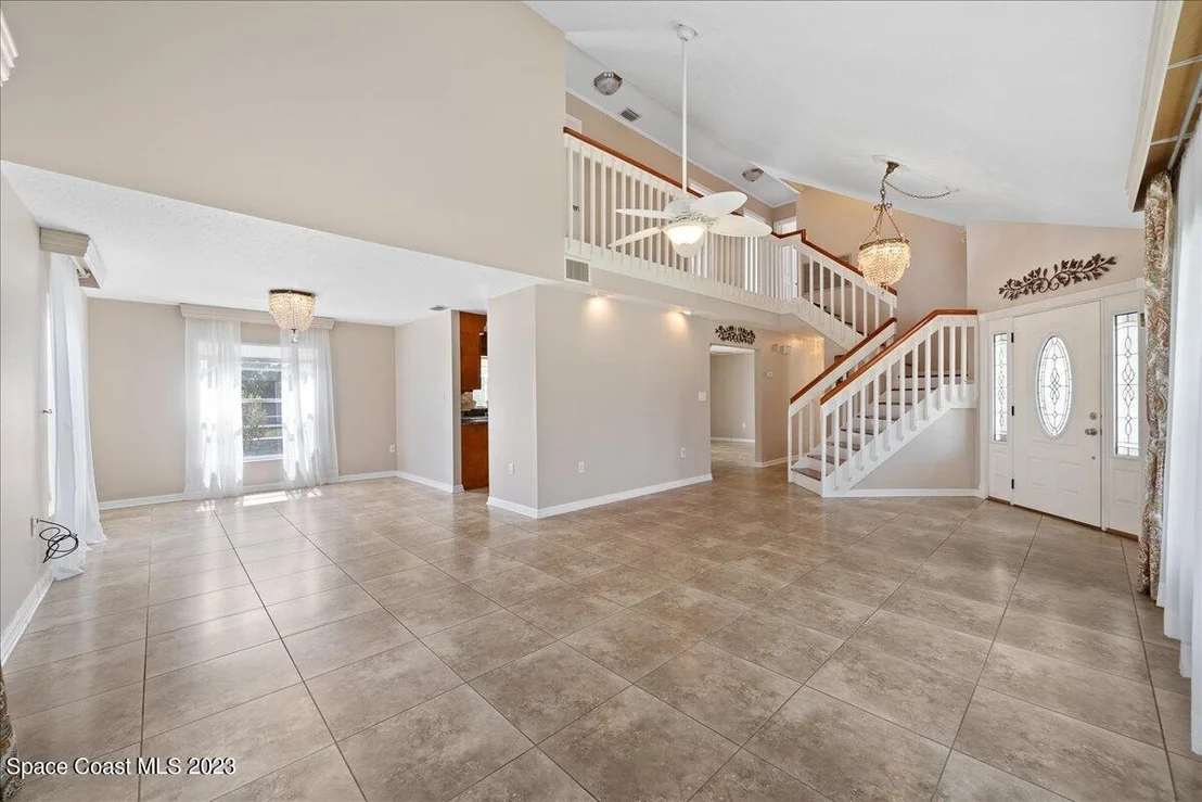 Photo of 1339 Heritage Acres Boulevard