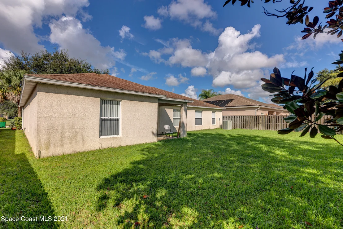 Photo of 835 Triple Crown Lane