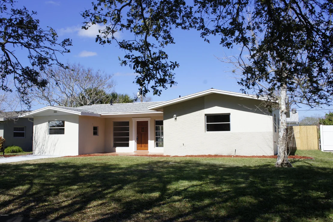 Photo of 2776 Algonquin Drive