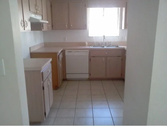 Photo of 7045 Grissom