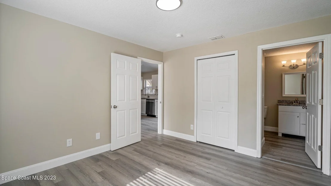 Photo of 60 Bay Lane