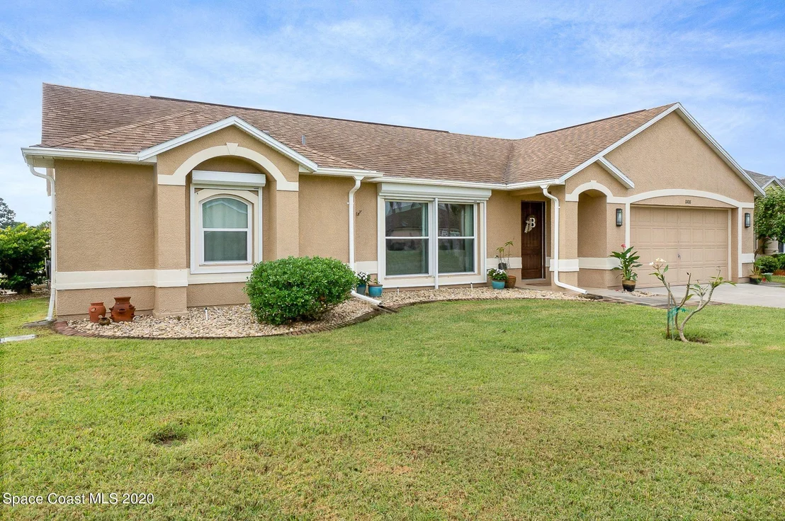 Photo of 1008 SABAL GROVE Drive