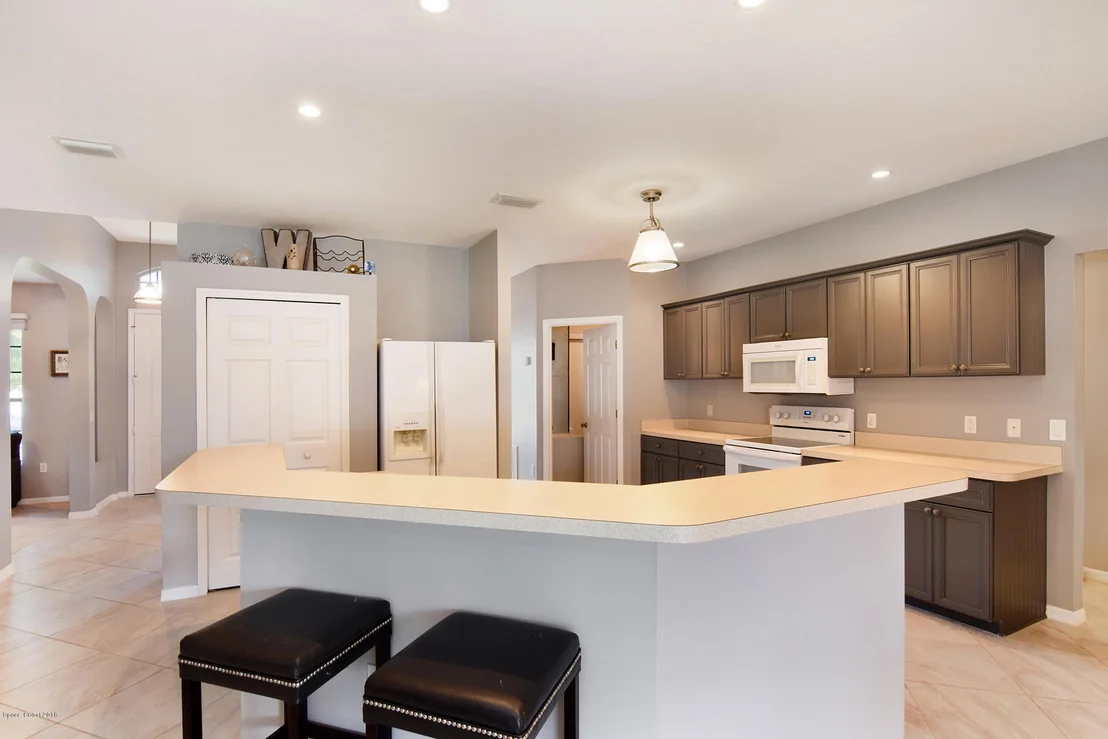 Photo of 1410 Whitman Drive