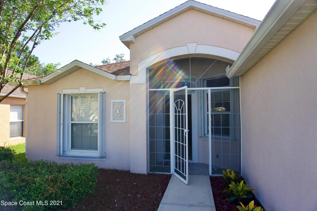 Photo of 850 Wickham Lakes Drive