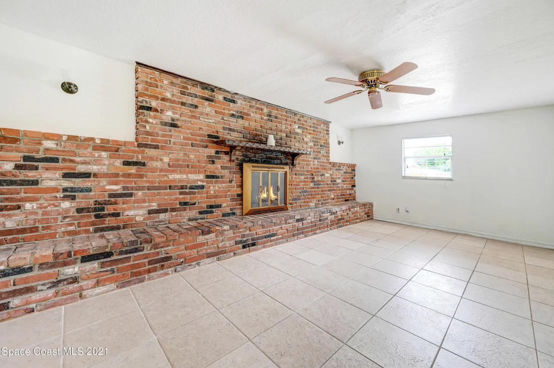 Photo of 1848 Mosswood Drive