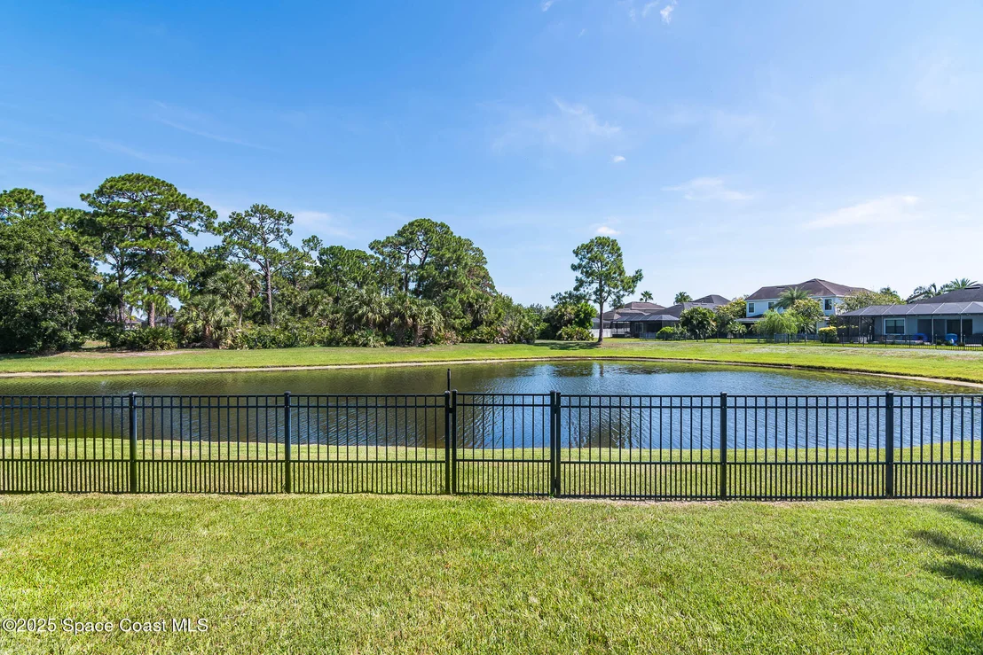 Photo of 8553 Drayton Circle