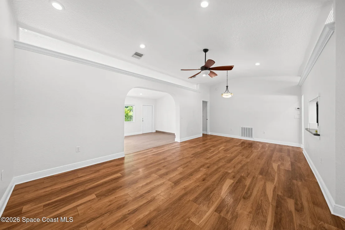 Photo of 309 Amherst Avenue