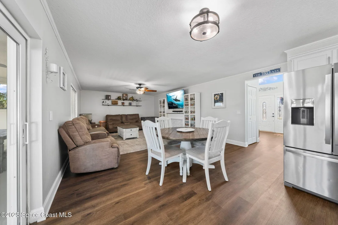 Photo of 4620 Robert Street