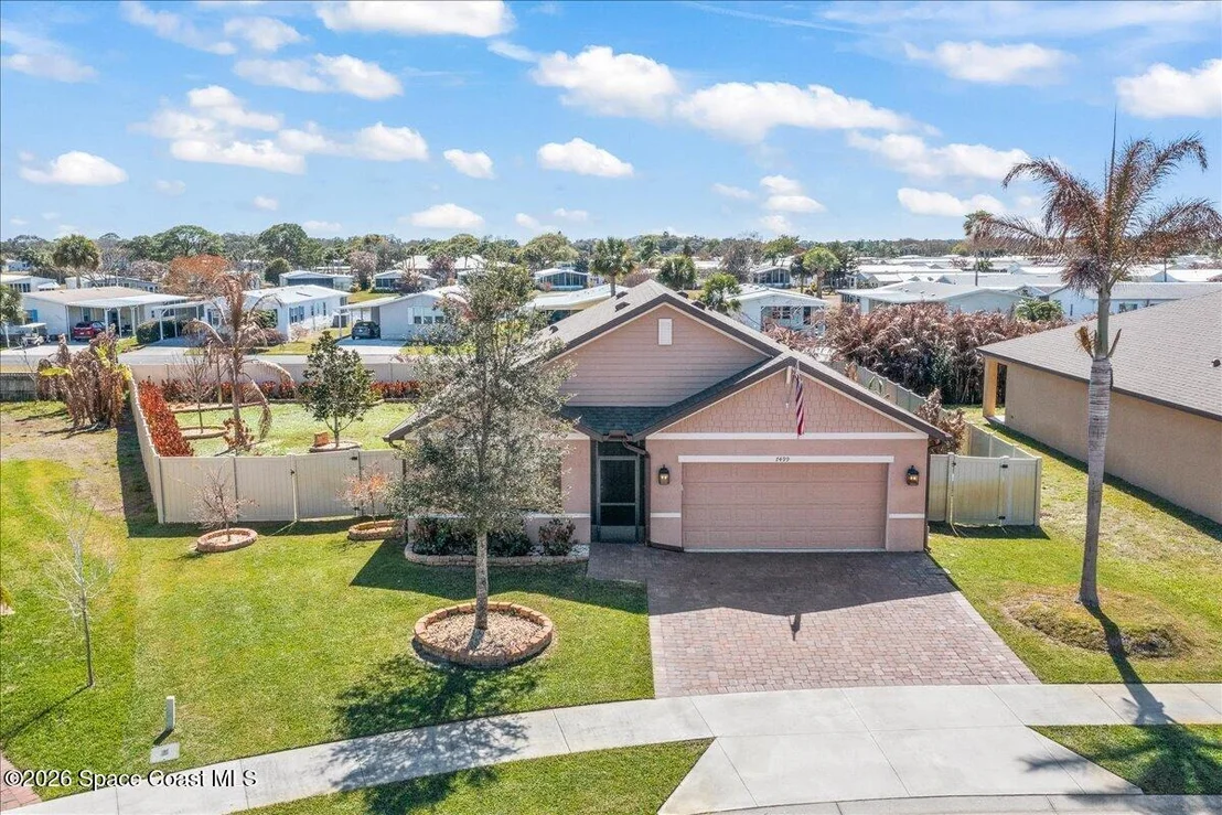 Photo of 7499 Tourmaline Drive