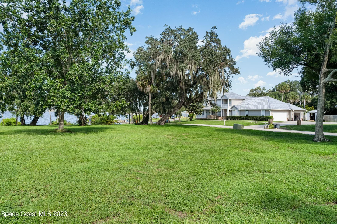 Photo of 1479 Rockledge Drive