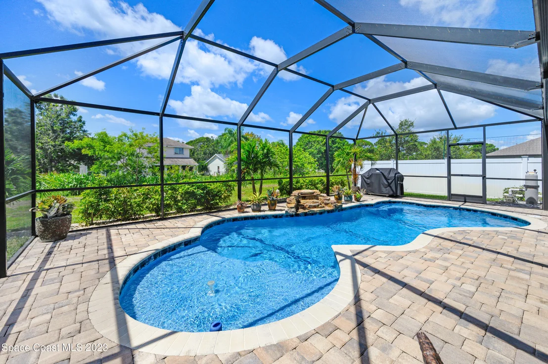 Photo of 1345 Fuji Drive